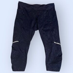 Lululemon Black Animal Swirl Luxtreme Stash It Crop Leggings